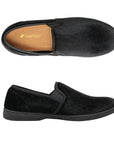 Top and side view of the Regal 2 Slipper in black. Insole is tan with Foamtreads logo stamped on.