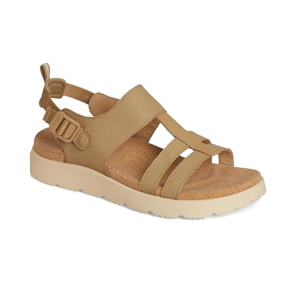 Women's Merrell Fleur Backstrap Sandal in beige with adjustable straps and cushioned sole, ideal for casual summer wear and outdoor comfort.