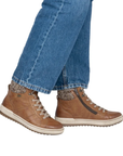 D0784 Sneaker Boot