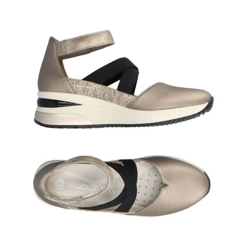 Side and top views of the Remonte D2411 women's sneaker in taupe, showing shock-absorbing sole and breathable micro velour lining.