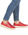 D0700 Waterproof Sneaker
