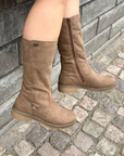 Y9180 Mid-Height Boot