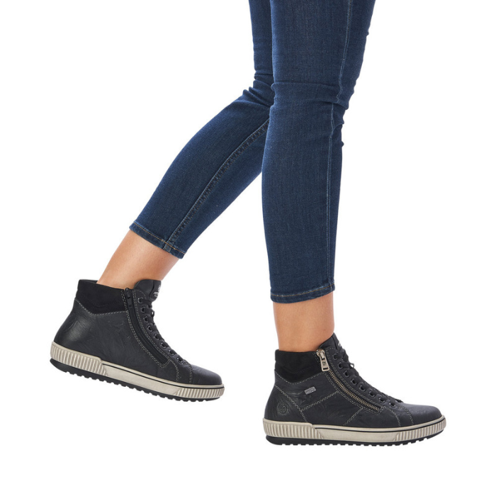 D0772 Sneaker Boot