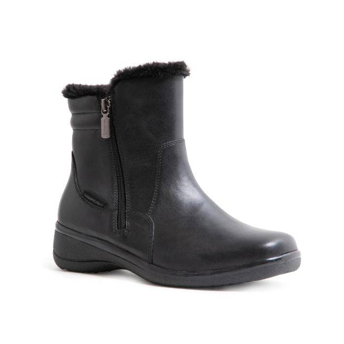 Black leather winter boot that reaches slightly above the ankle. Zippers on the inside and outside fitted with silver hardware.
