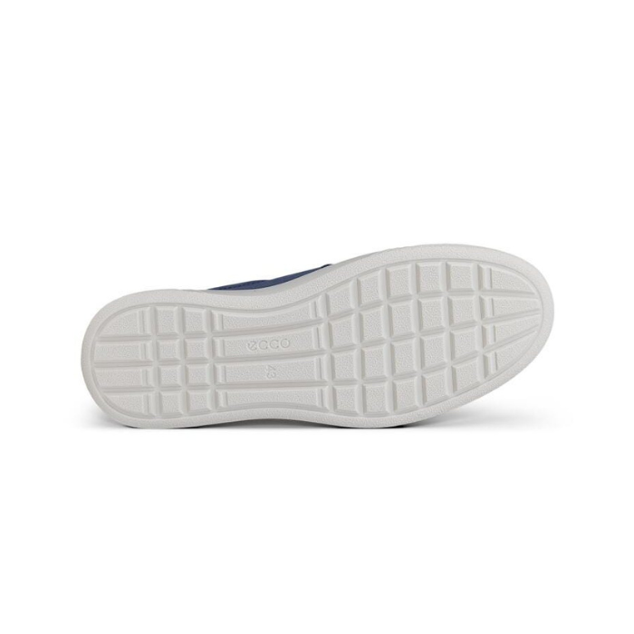 White light treaded outsole with Ecco logo stamped in middle.