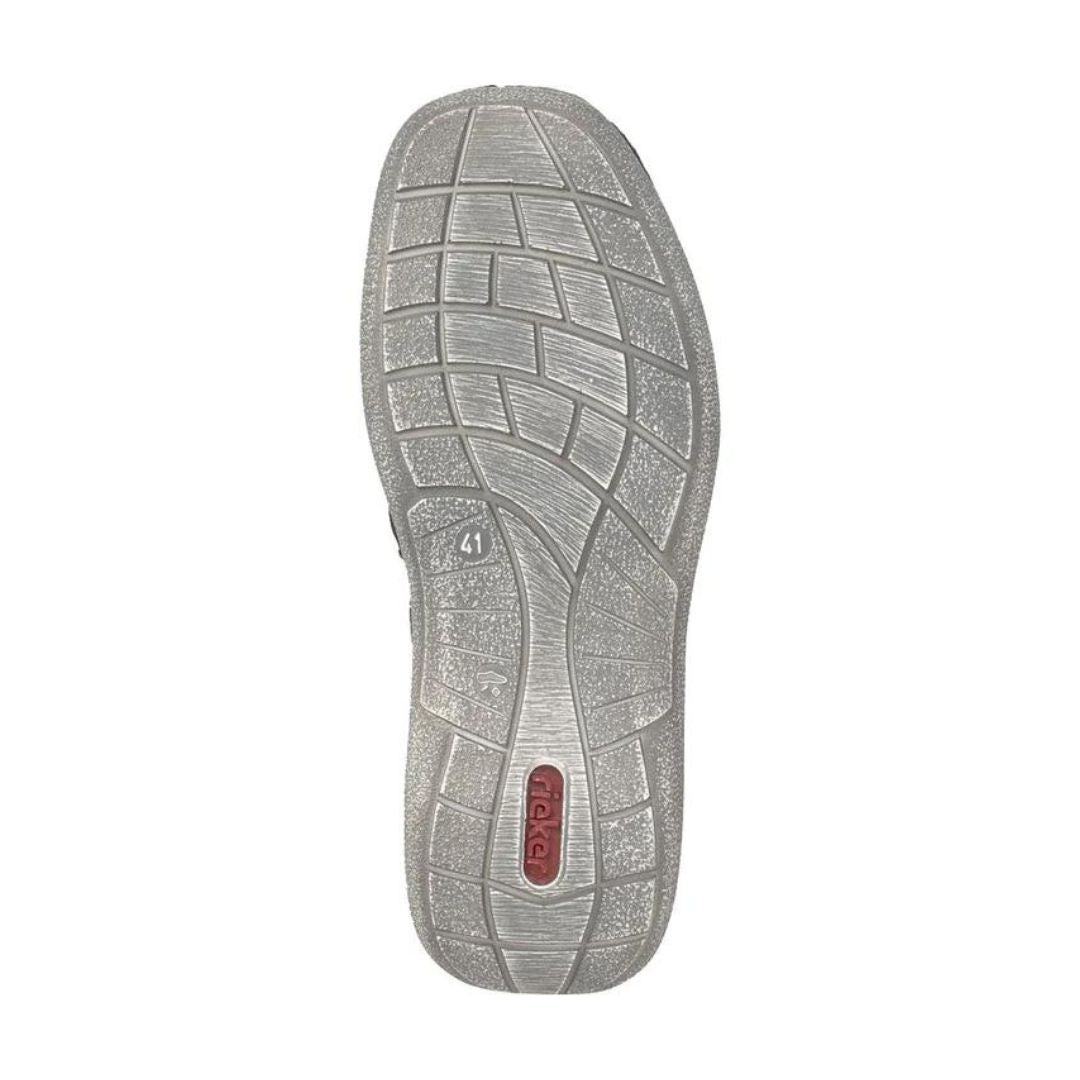 03030 Slip-On Lace Sneaker