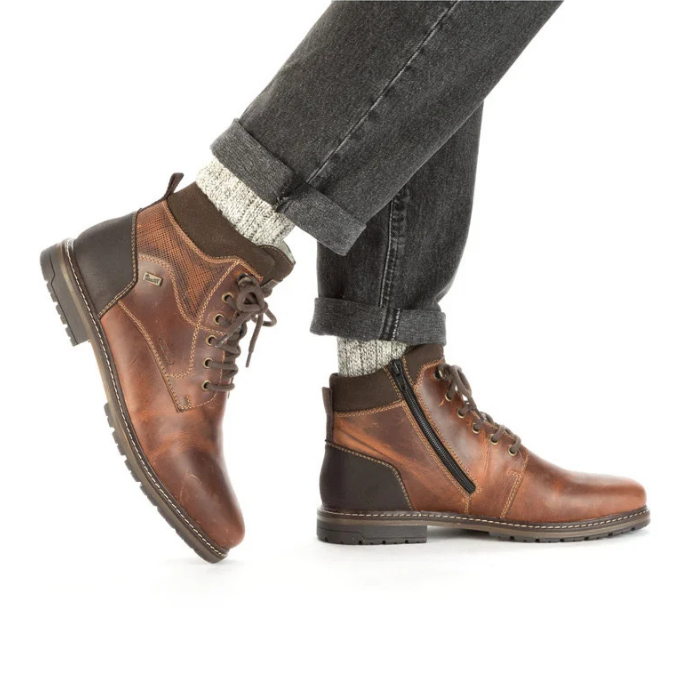 13740 Lace-up Ankle Boot