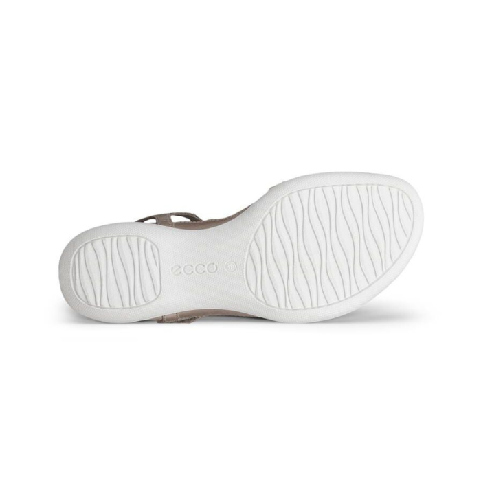 White treaded outsole with Ecco logo in middle