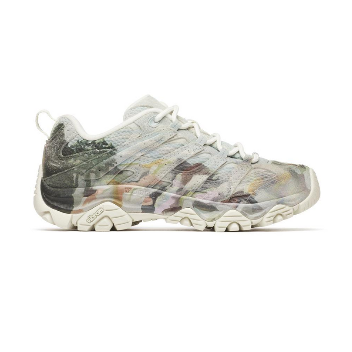 Hiking sneaker with a neutral abstract nature inspired pattern and treaded Vibram outsole.