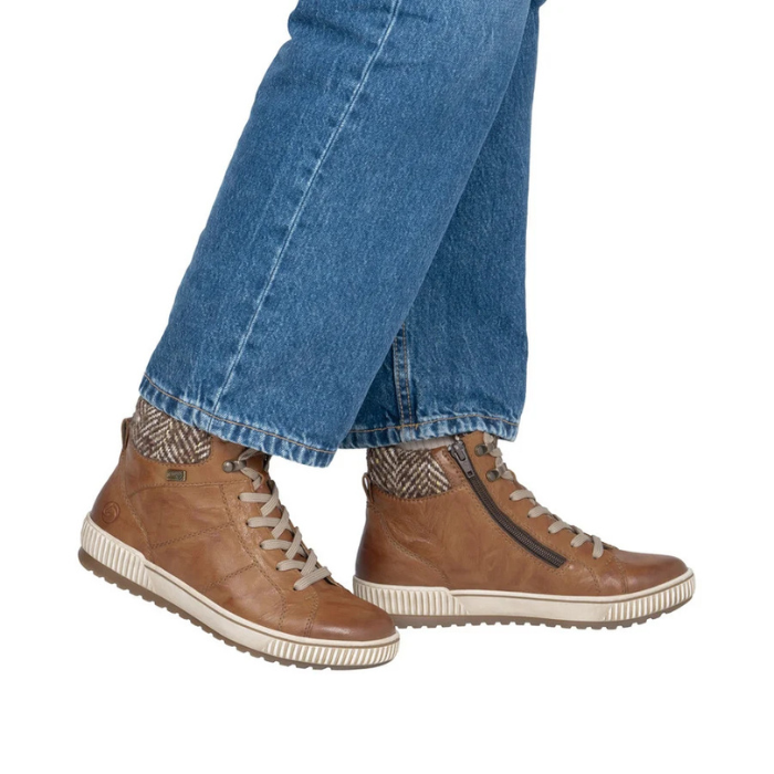 D0784 Sneaker Boot