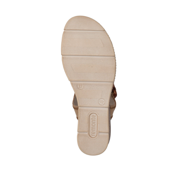 Light treaded outsole with Remonte logo on heel.