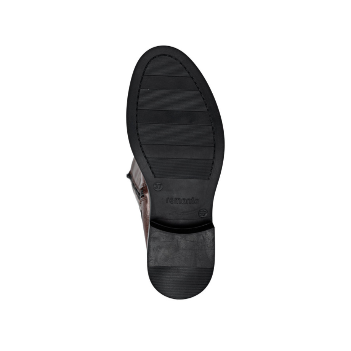 Black light treaded outsole with Remonte logo stamped in middle.