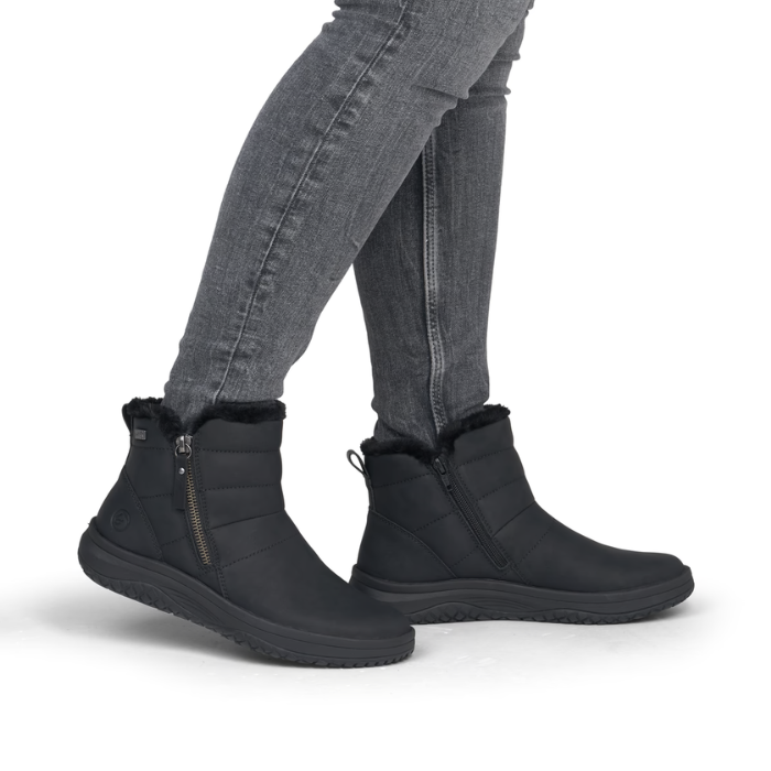 D3Q71 Sneaker Boot