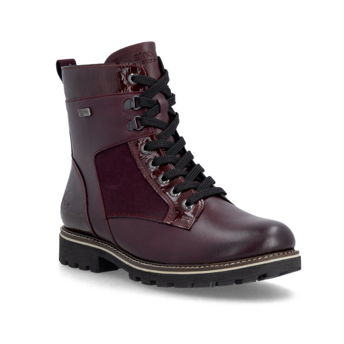 D8488 Lace-Up Ankle Boot