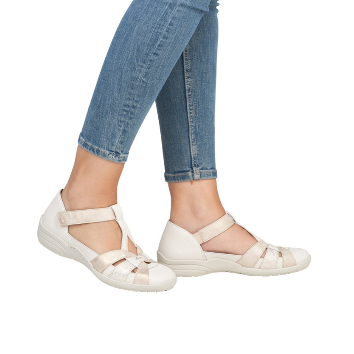 R7601 Mary-Jane Shoe