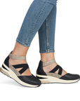 D2411 Shoe
