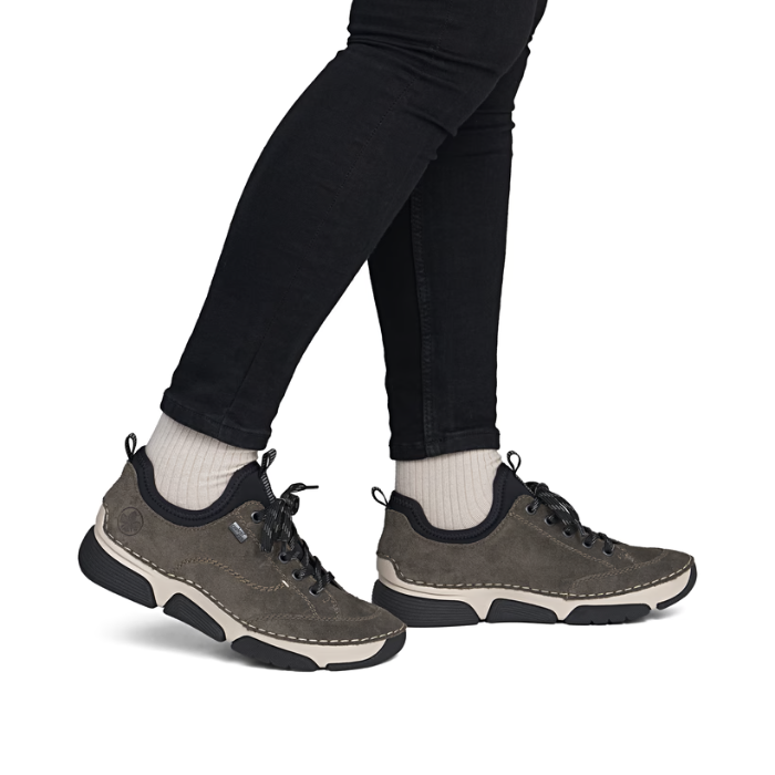 45976 Slip-on Sneaker