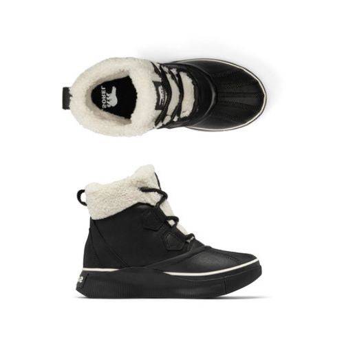Pair of Ankle duck Boots in black with white fur cuffs and black laces.