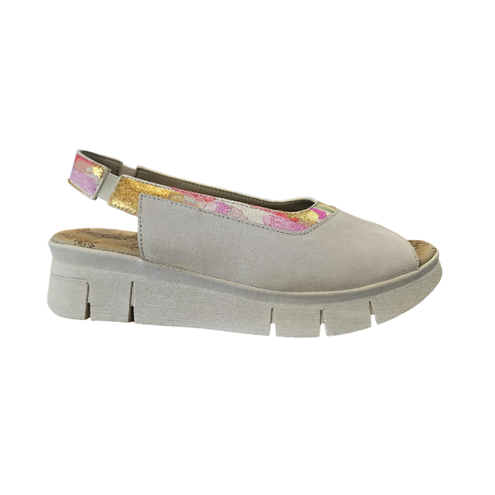 Sandal in beige, pink and gold shimmery slingback strap, beige Cloud logo'd footbed and off-white wedge outsole.