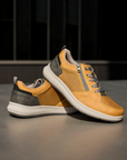 16901 Lace-up Sneaker