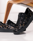 D2E02 Lace-Up Sneaker