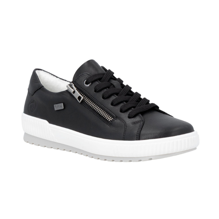 D0700 Waterproof Sneaker