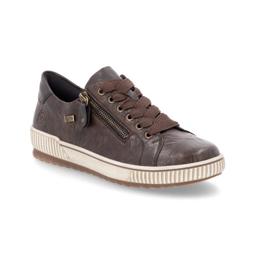 D0700 Waterproof Sneaker