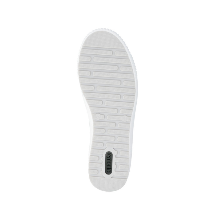 D0700 Waterproof Sneaker