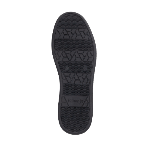 D2E05 Lace-Up Sneaker