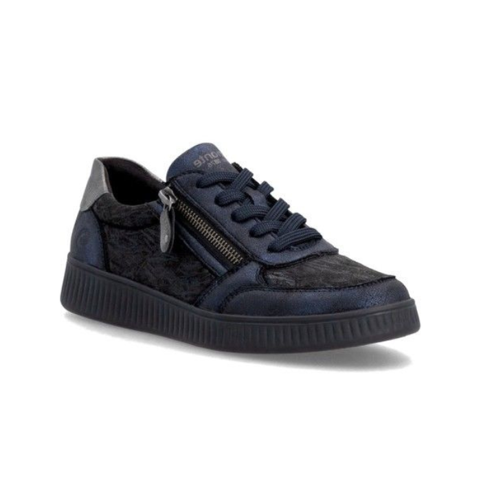 D2E05 Lace-Up Sneaker