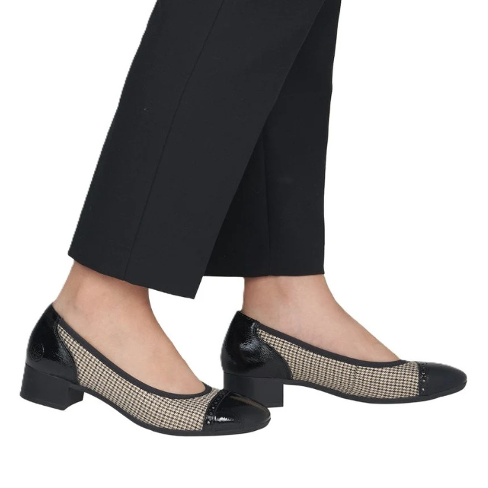 43450 Heeled Shoe