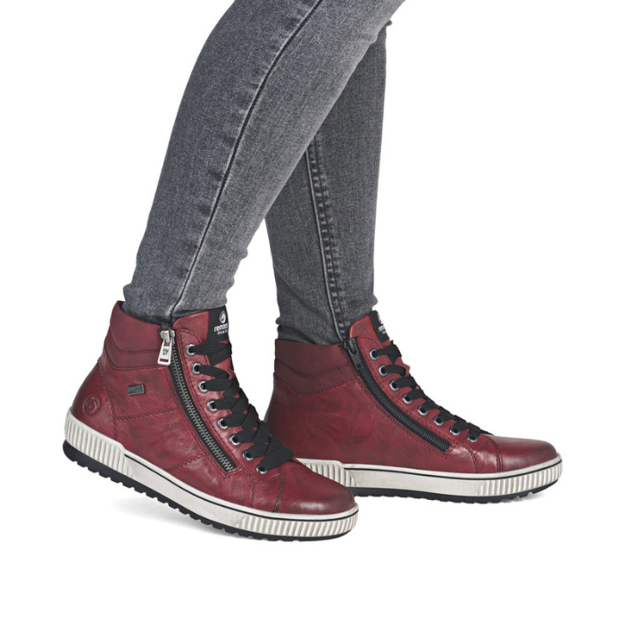 D0772 Sneaker Boot