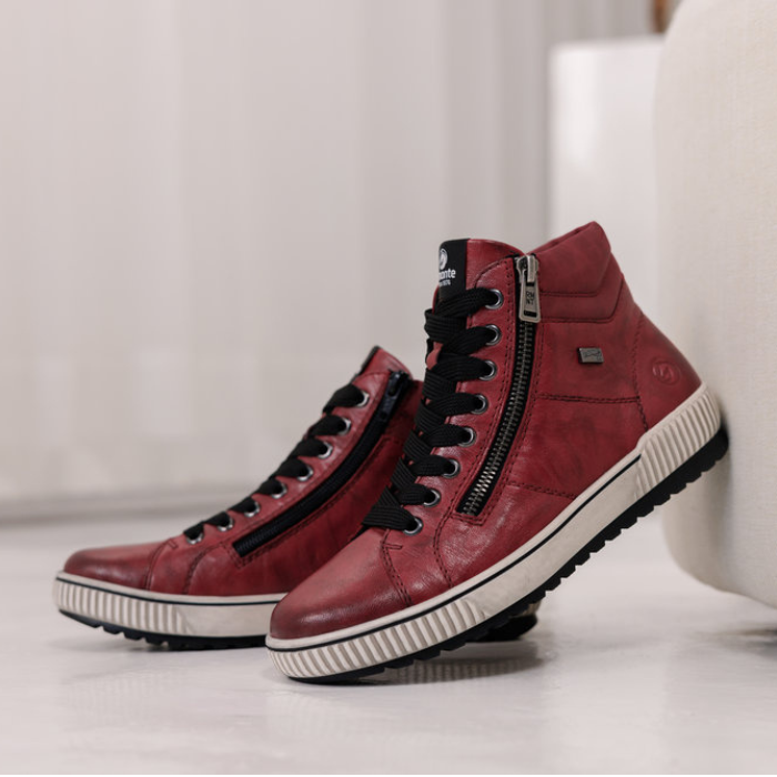 D0772 Sneaker Boot