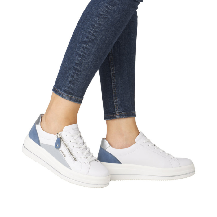 D1C01 Lace-up Sneaker