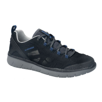 Moment Walking Shoe
