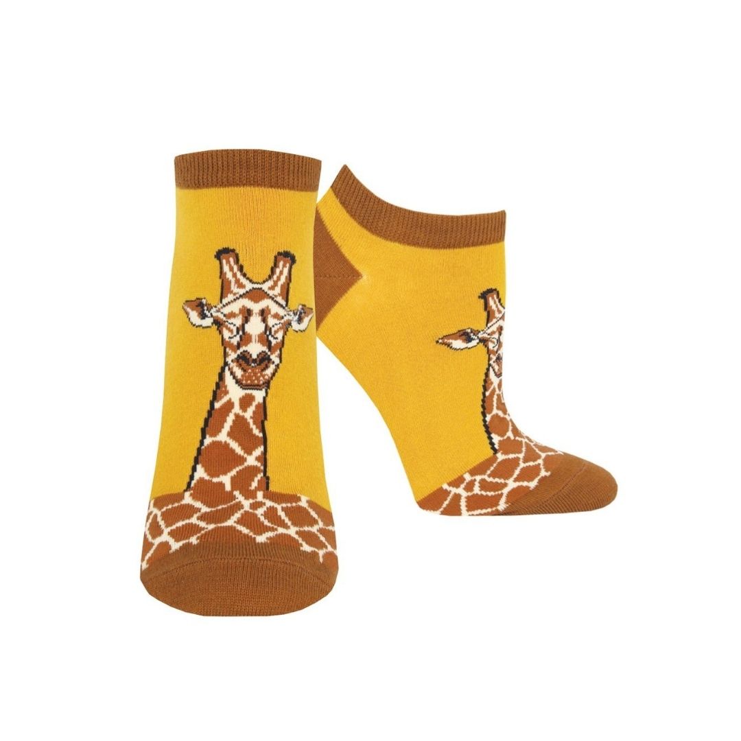 Giraffe design on a yellow and brown pair of ankle socks.